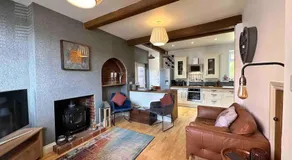 4c Gaia Lane - Image 2