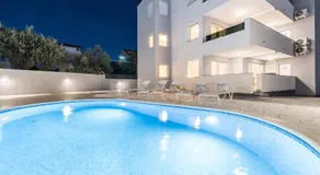 Villa Lena luxury apartments with Pool - Image 3