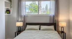 Modern 2-Bedroom Suite, 3-Min Walk to C-Train & Shopping - Image 2