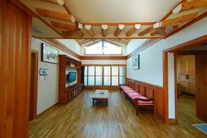 Paju Hanok Village Salimchae Pension - Image 5