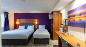 TI Derby Escape - Free Wifi, Free Parking - Image 2