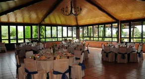 Hotel Cuatro Calzadas - Image 2