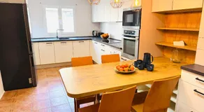 Spacious chalet on golf course - Image 5