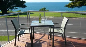 Seascape Accommodation - Image 4