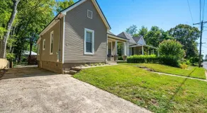 Vineyard Cottage-Pet Friendly & Walk to Oaklawn! - Image 4