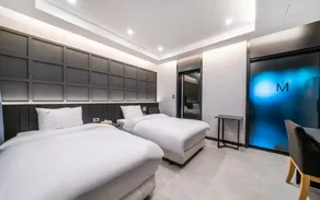 The M Hotel - Image 2
