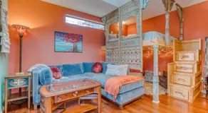 Sweet Sunshine Suite- Artistic, cozy, and colorful - Image 2