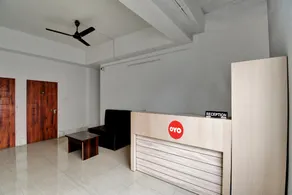 Pnk Royals by OYO Rooms - Image 5