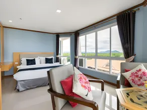 Golden Beach Boutique Resort - Image 2