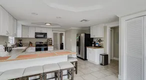 Lake Hollingsworth House of Music - Image 3