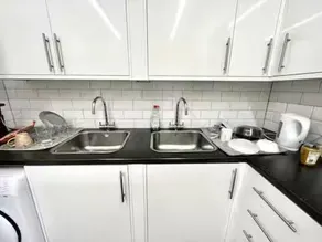 Douglas Home - Image 5