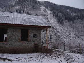 StonedAge Tosh | Mountain-view Cottages - Image 4