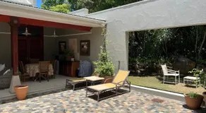 The Courtyard at La Loggia - Image 5