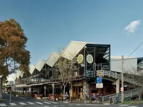 Grand St Kilda 2-story Sub-Penthouse - Image 5