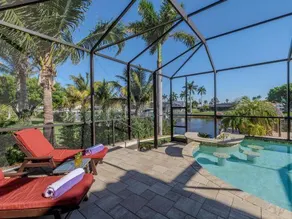 Villa avec piscine privée, barbecue et jacuzzi | Vue sur l'eau - Image 3