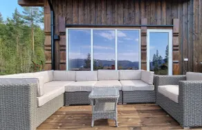 Holiday cabin in beautiful surroundings - Image 3