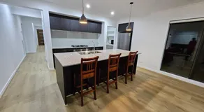 O Stylish 4 Room Oasis with 65 TV - Image 3