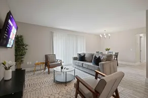 Cozy Stay Modern Comfort in the City - Image 4