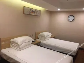 Youyou Home Youth Hostel Dalian - Image 2