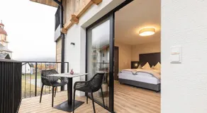 Kristall Apartments - Image 5