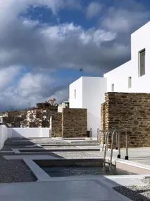 Tinosera Luxury Suites - Image 4