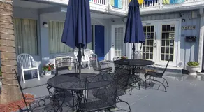 Edgewater Inn - Image 5
