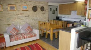 Ty Nant Cottages and Suites - Image 3