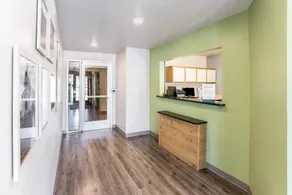 WoodSpring Suites Springdale - Image 1