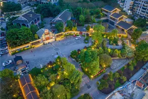 Lanxi Light Luxury Cinema Hotel (Zunyi Ningbo Road Branch) - Image 3