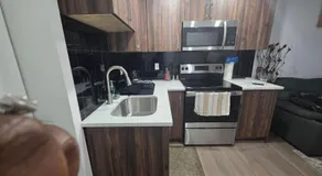 YYC Cozy Suites - Image 3