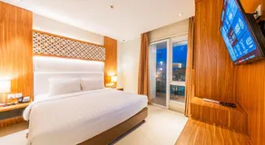 Astara Hotel Balikpapan - Image 2