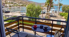 Boho Sea View Apartment - Image 4