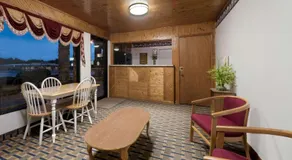 Post Oak Inn - Image 2