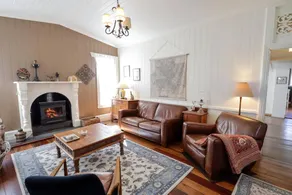 Awen Cottage - Where Heritage meets the heart of Tenterfield - Image 2