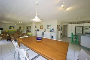 John's Tropical Island Home - FREE WIFI - Image 5