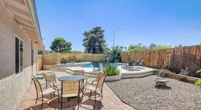 Pool & Hot Tub! Centrally Located, Less Than 3 Miles to The Strip! - Image 5