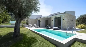 Astrum Luxury Suites - Image 2