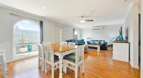 Henley Hideaway - Image 3