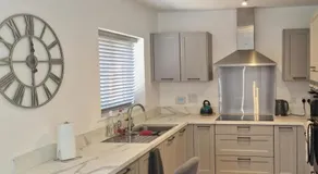 Brand new Entire 4-bed House in Peterborough - Image 3