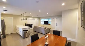 Lakefront Vacation Home - Sleeps 8 - Image 2