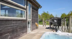 7 Meadow Retreat - Image 4