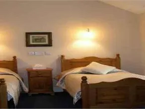 O'Neills Victorian Pub & Townhouse - Image 3