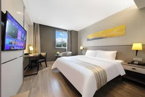 Home Inn Plus Wuhan Zhuankou Development Zone - Image 2