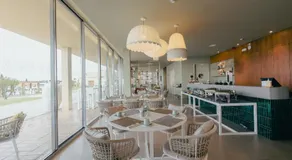 White Shell Beach Villas - Image 2