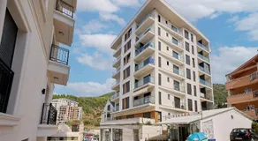 TERRA Modern Designer Apartment just 4 Minutes from the Beach - Image 5