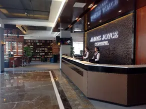James Joyce Coffetel Chengde Mountain Resort Peak Dynasty Cultural Industrial Park - Image 4