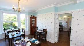 Fern Howe Guest House - Image 3