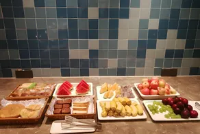 Home Inn Neo Wuzhong City Center Plaza - Image 4