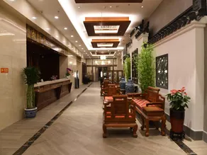 Beijing Guantongjianhui Hotel A - Image 4