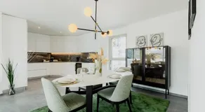 Platinum - Luxury Suite - Image 2